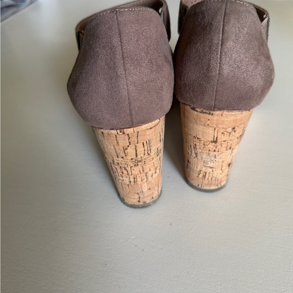 Life Stride Tan Perforated Wedge Sandals - Picture 3 of 9